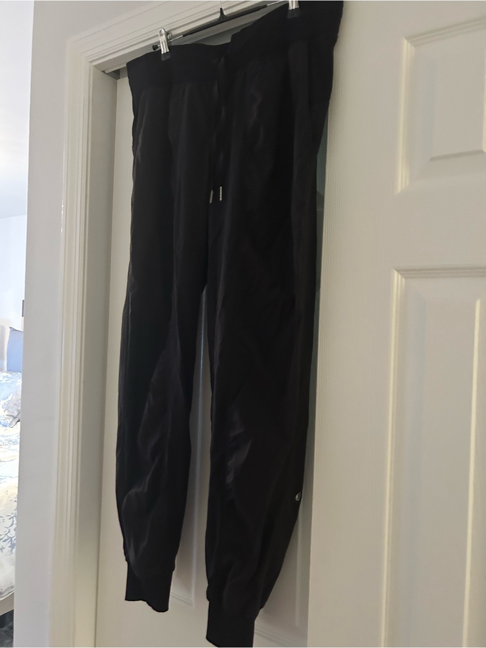 lululemon athletica womens Black Joggers with Drawstring size 12